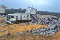 Stockage en alvéole des déchets ménagers (Décharge Vert-le-Grand)